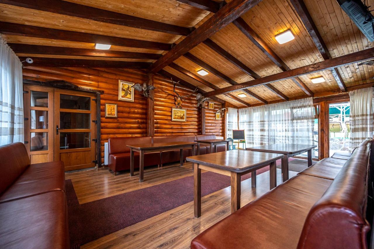 Марина Hotell Bukovel Eksteriør bilde