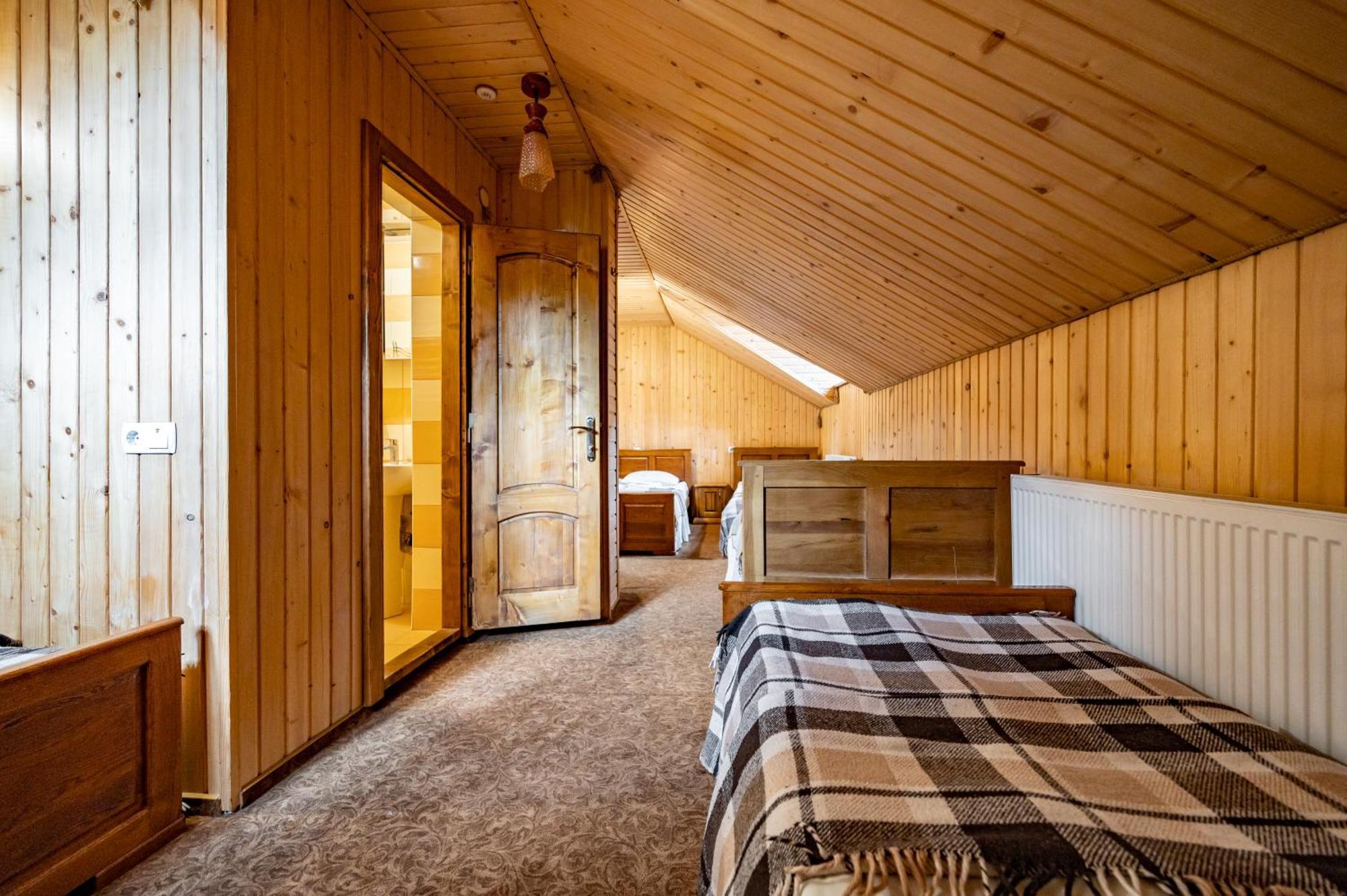 Марина Hotell Bukovel Rom bilde