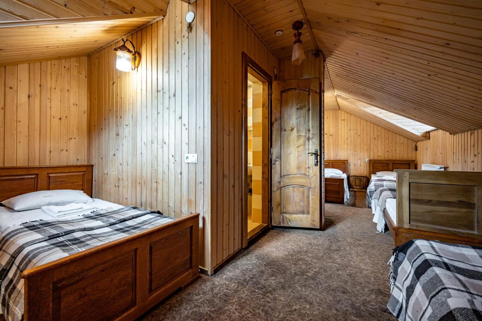 Марина Hotell Bukovel Rom bilde
